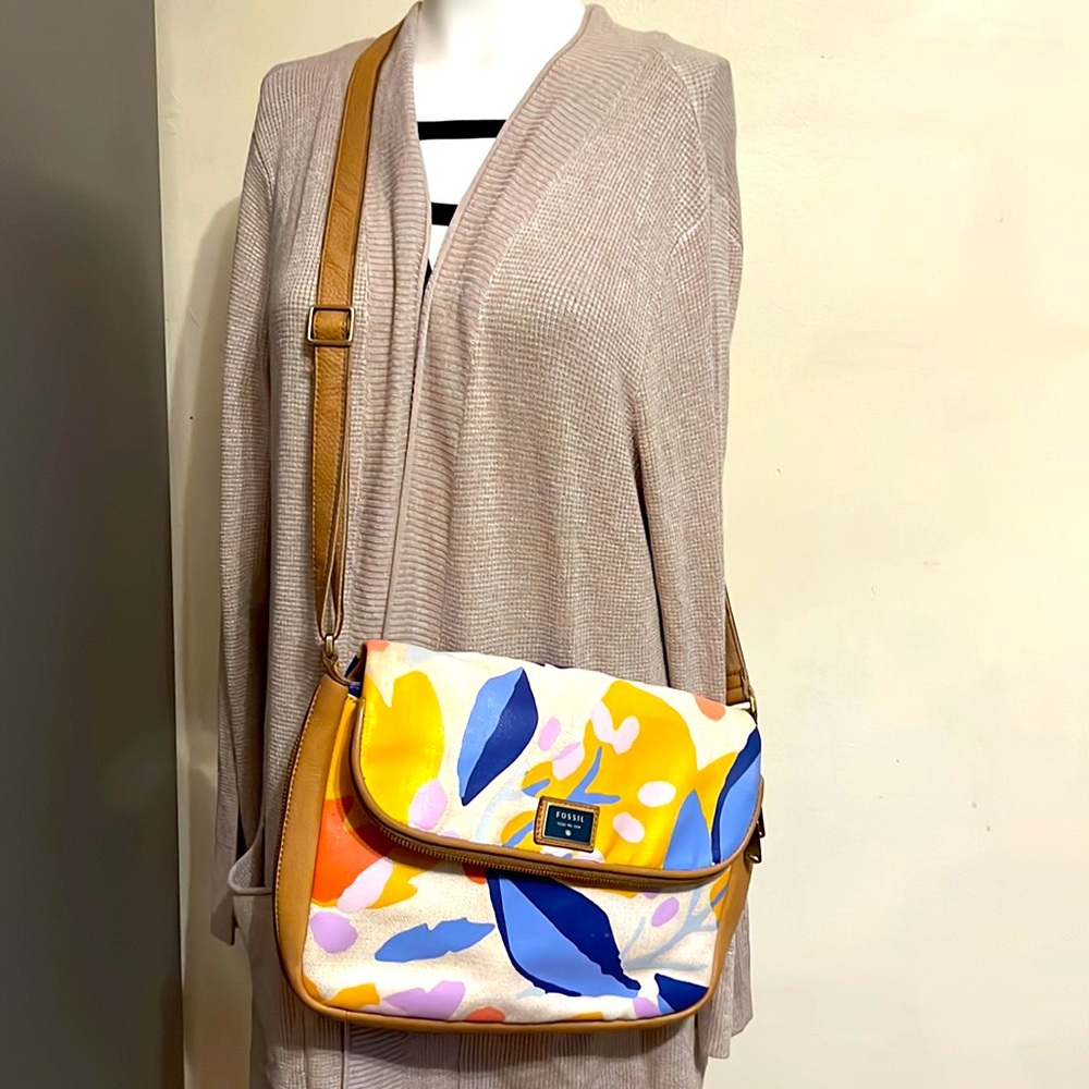 Fossil floral purse, Bright Floral Fossil purse